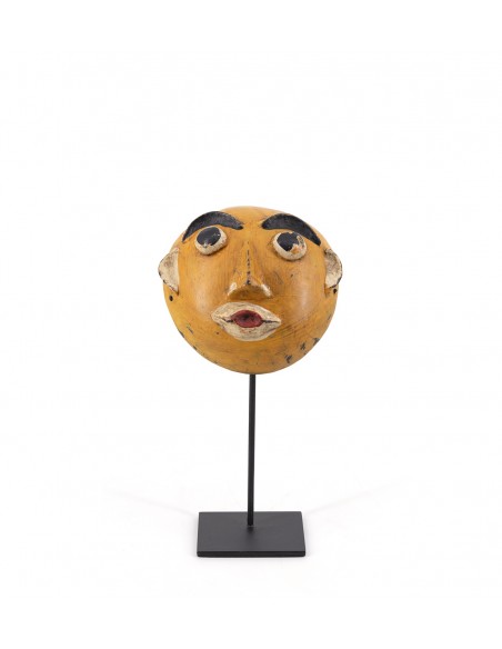 Figura COCO amarilla