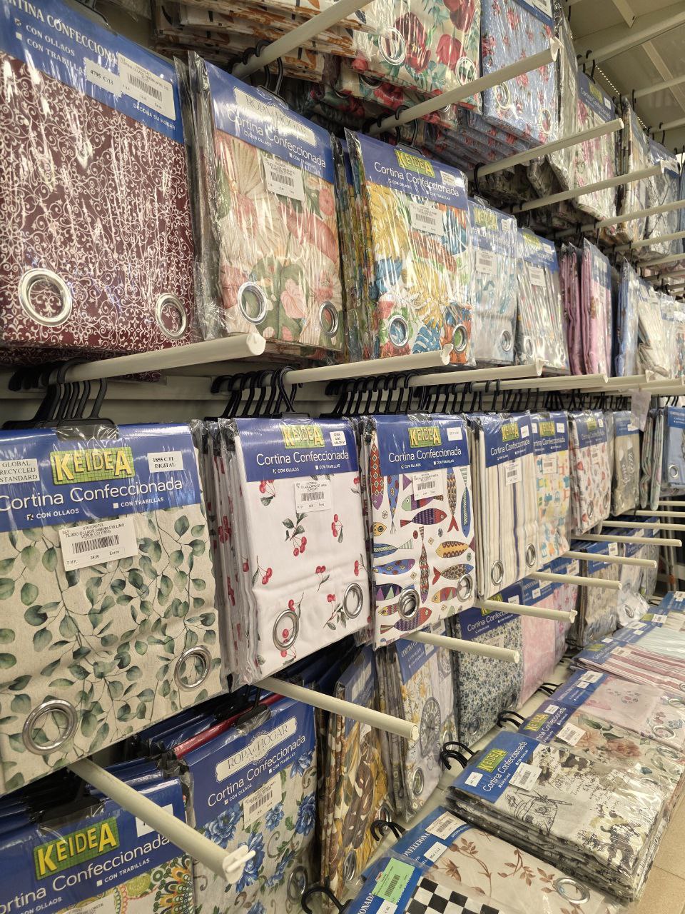 Sección de cortinas confeccionadas Keidea